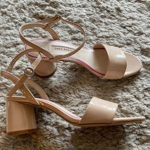 Faux Patent Leather Block Heel Sandals in Nude